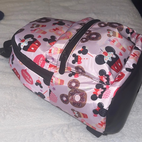 ❤️NEW!!!❤️ RARE! Disney Minnie Mouse Pink Backpack. main image 10